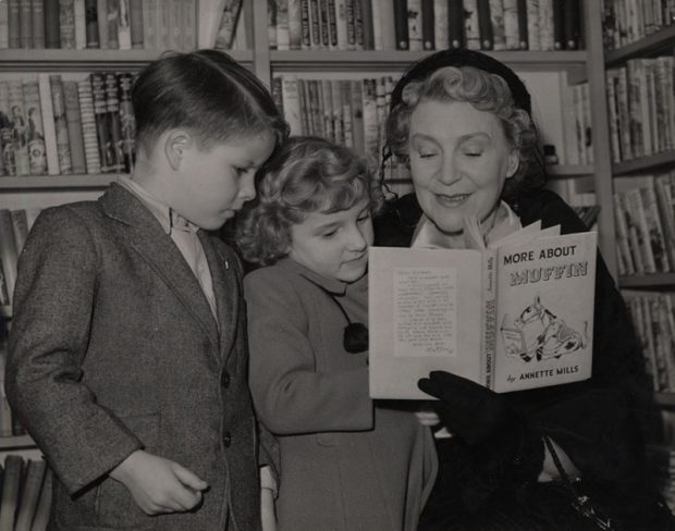 Story time. Image credit: Islington local history collection